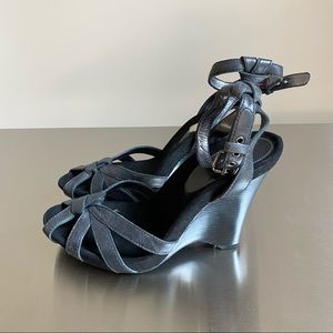 G series black a strappy heels